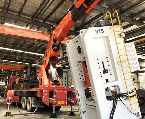 栾城县提升工作效率，选择优质折臂吊租赁服务